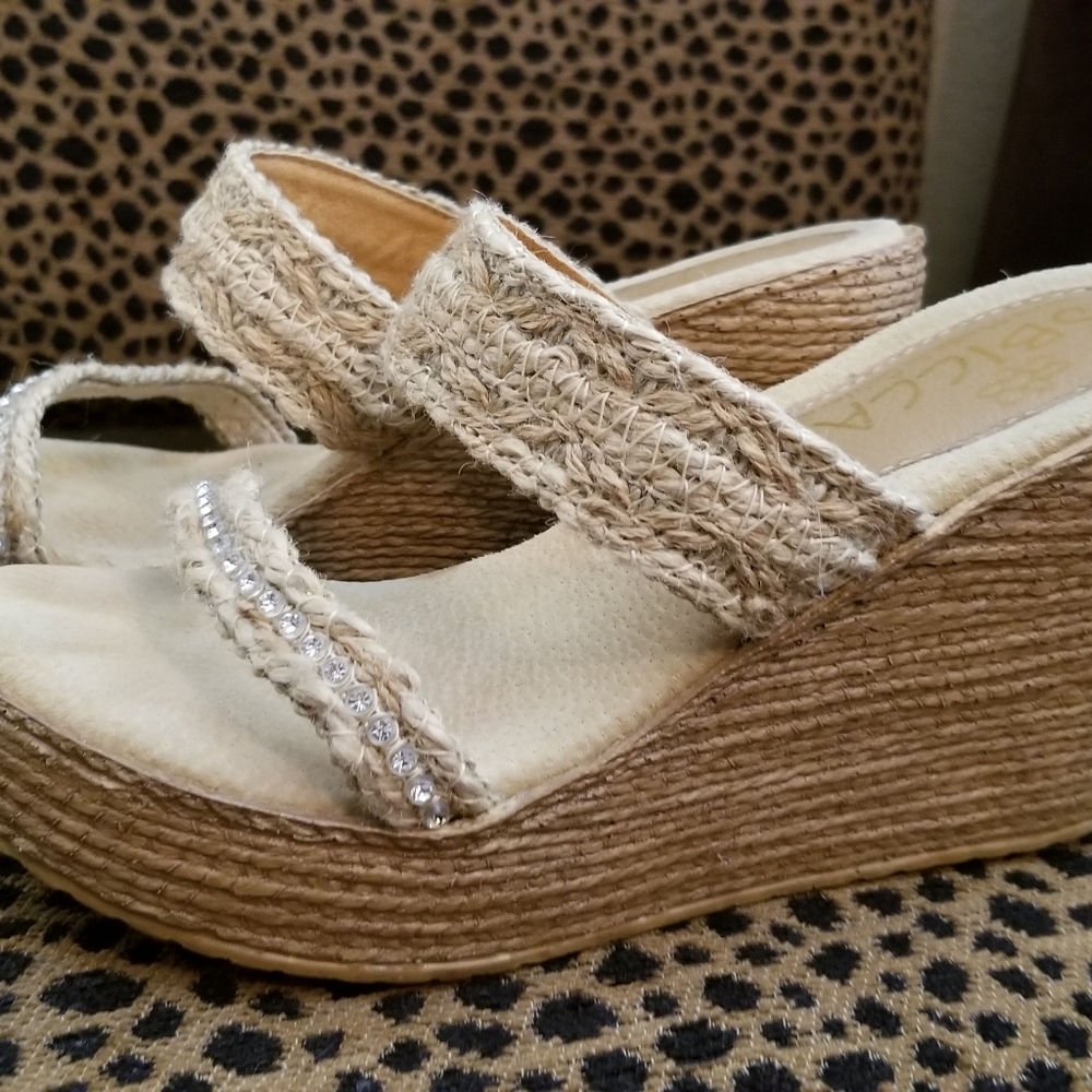 Wedge sandals